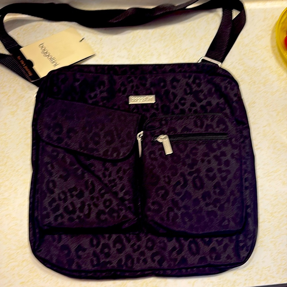 Baggallini Black Leopard Jacquard Crossbody Bag